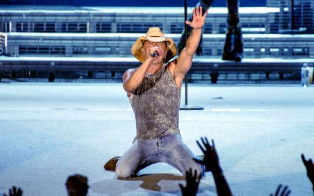 Kenny Chesney at Ford Field