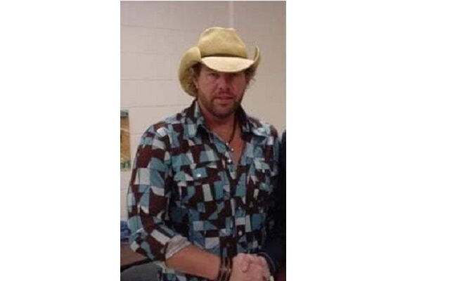 Celebrities React As Toby Keith Cancels All 2022 Concerts